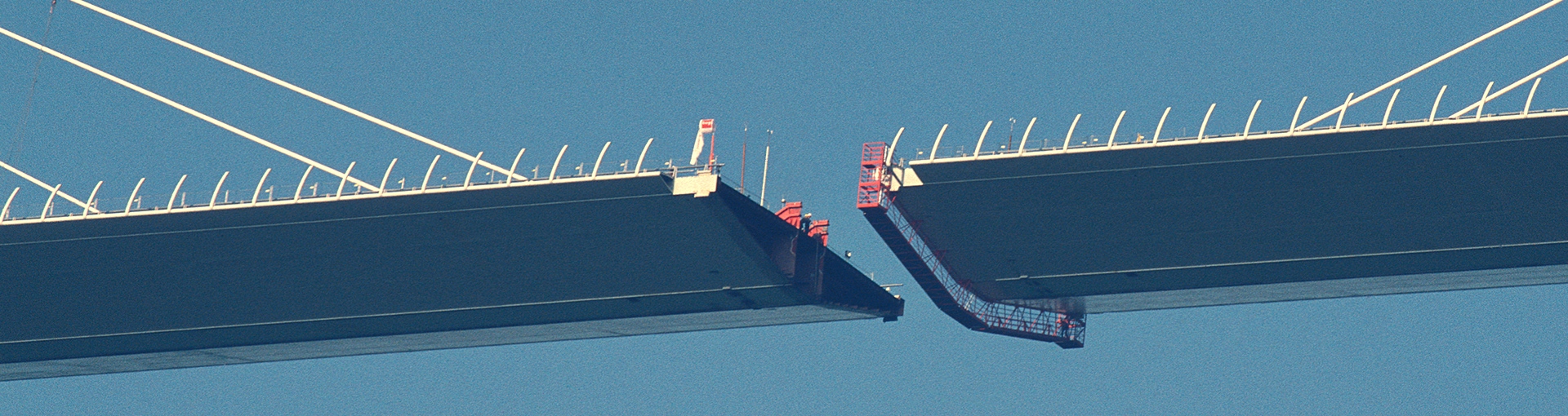 viaduc_millau_header_etapes